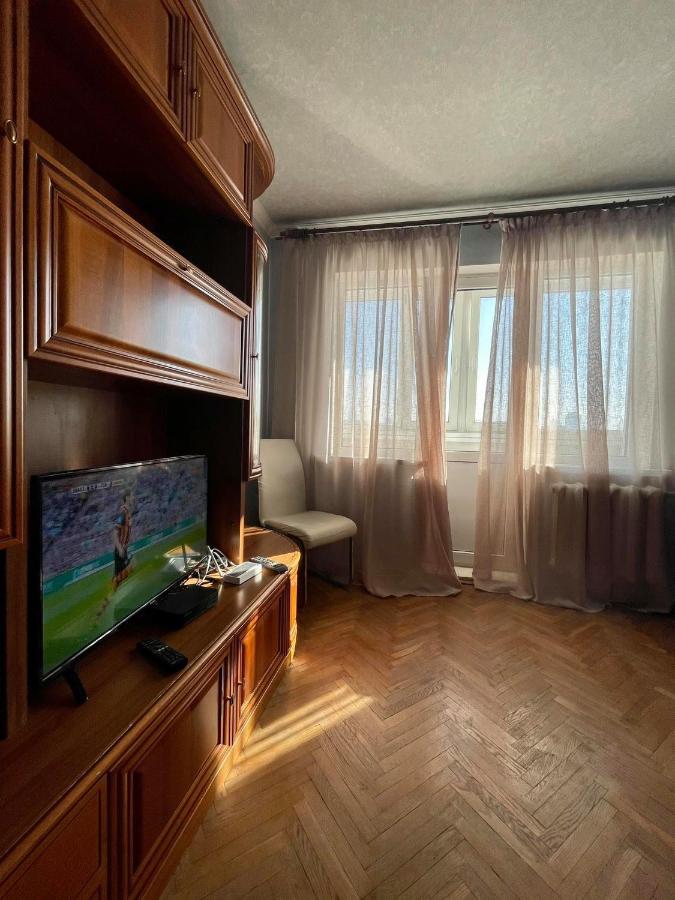 Comfortable One Beds With Nice View For Independent Sqr Kyiv Exterior photo
