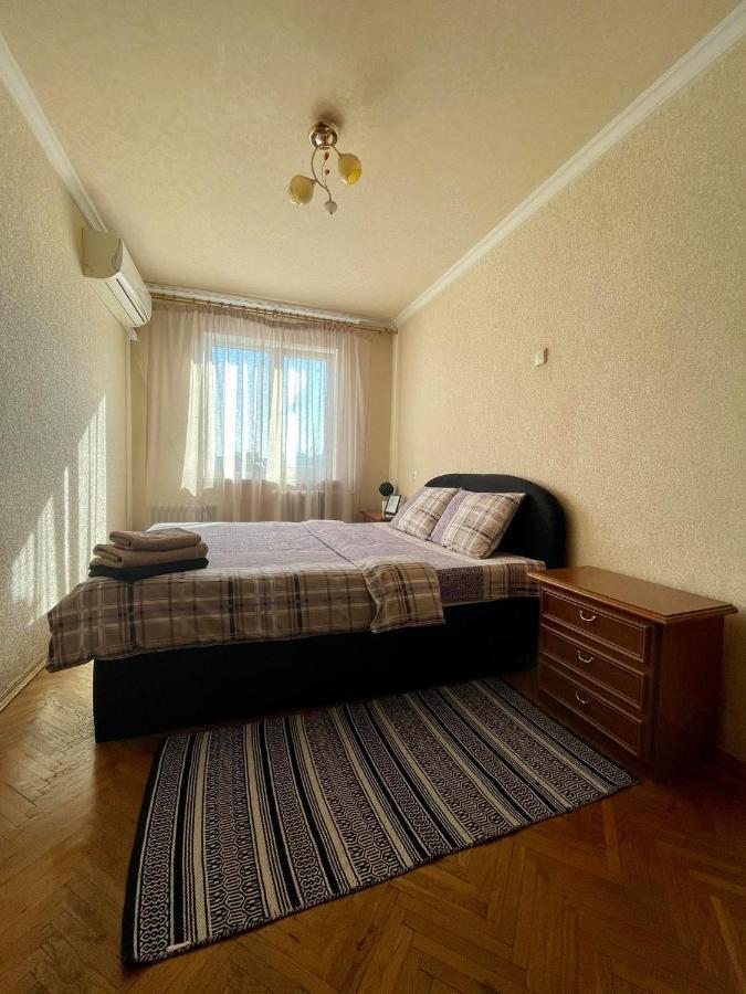 Comfortable One Beds With Nice View For Independent Sqr Kyiv Exterior photo