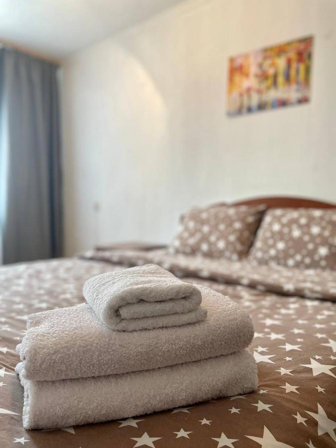 Comfortable One Beds With Nice View For Independent Sqr Kyiv Exterior photo