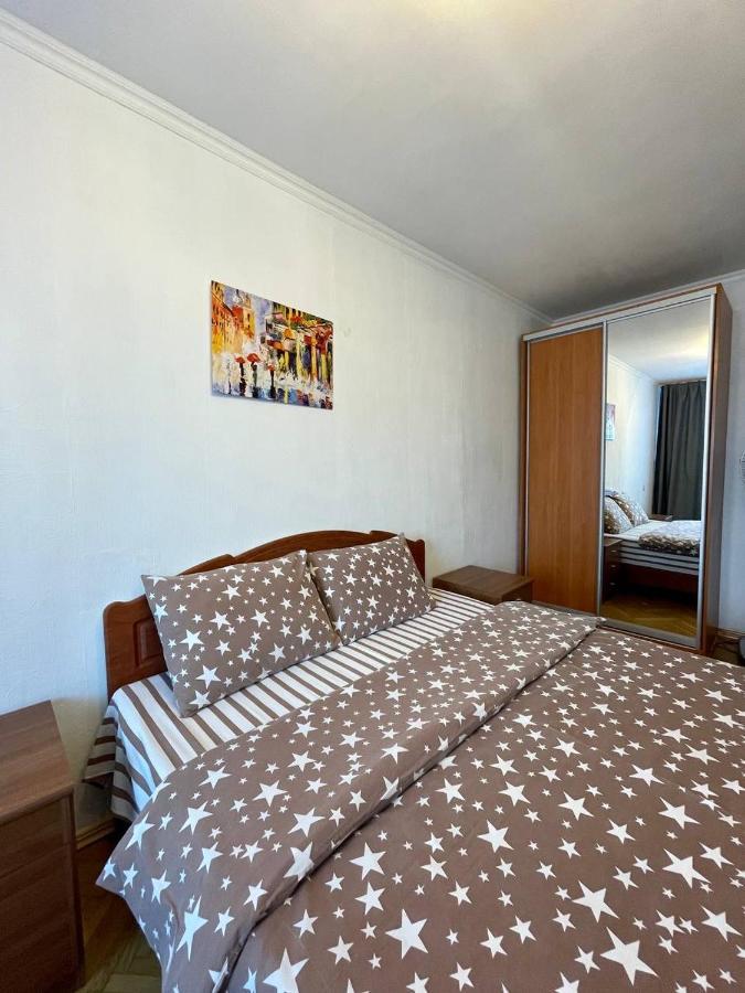 Comfortable One Beds With Nice View For Independent Sqr Kyiv Exterior photo