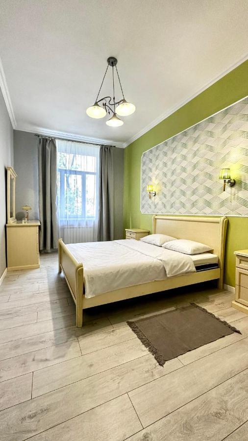 Comfortable One Beds With Nice View For Independent Sqr Kyiv Exterior photo